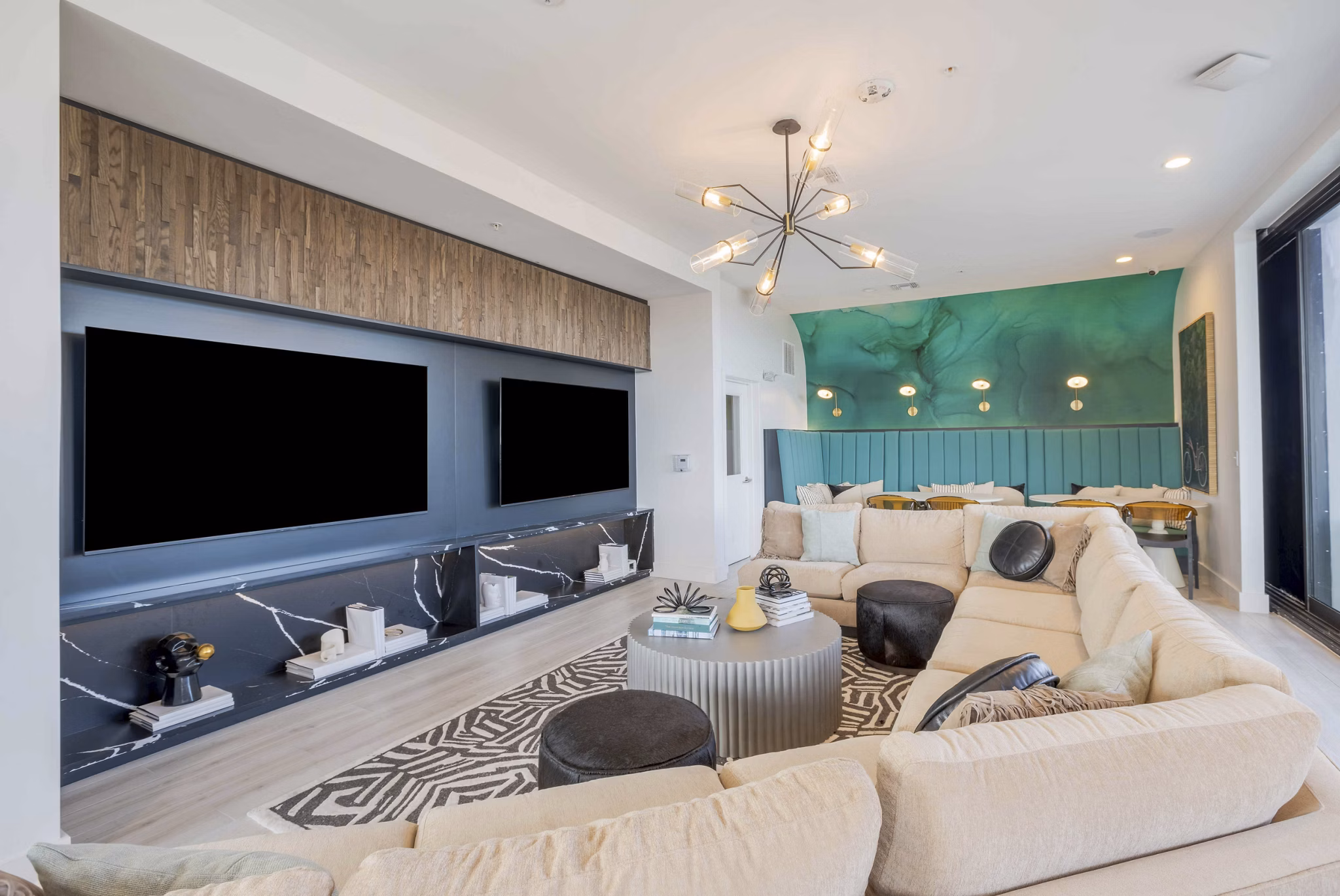 clubhouse at The Accolade Collegiate Village East Apartments