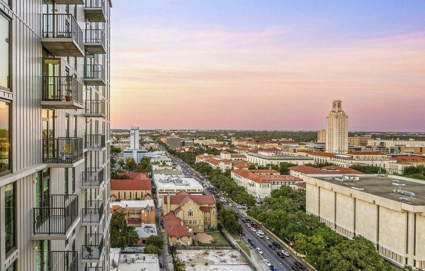 building/exterior at Union on San Antonio Apartments