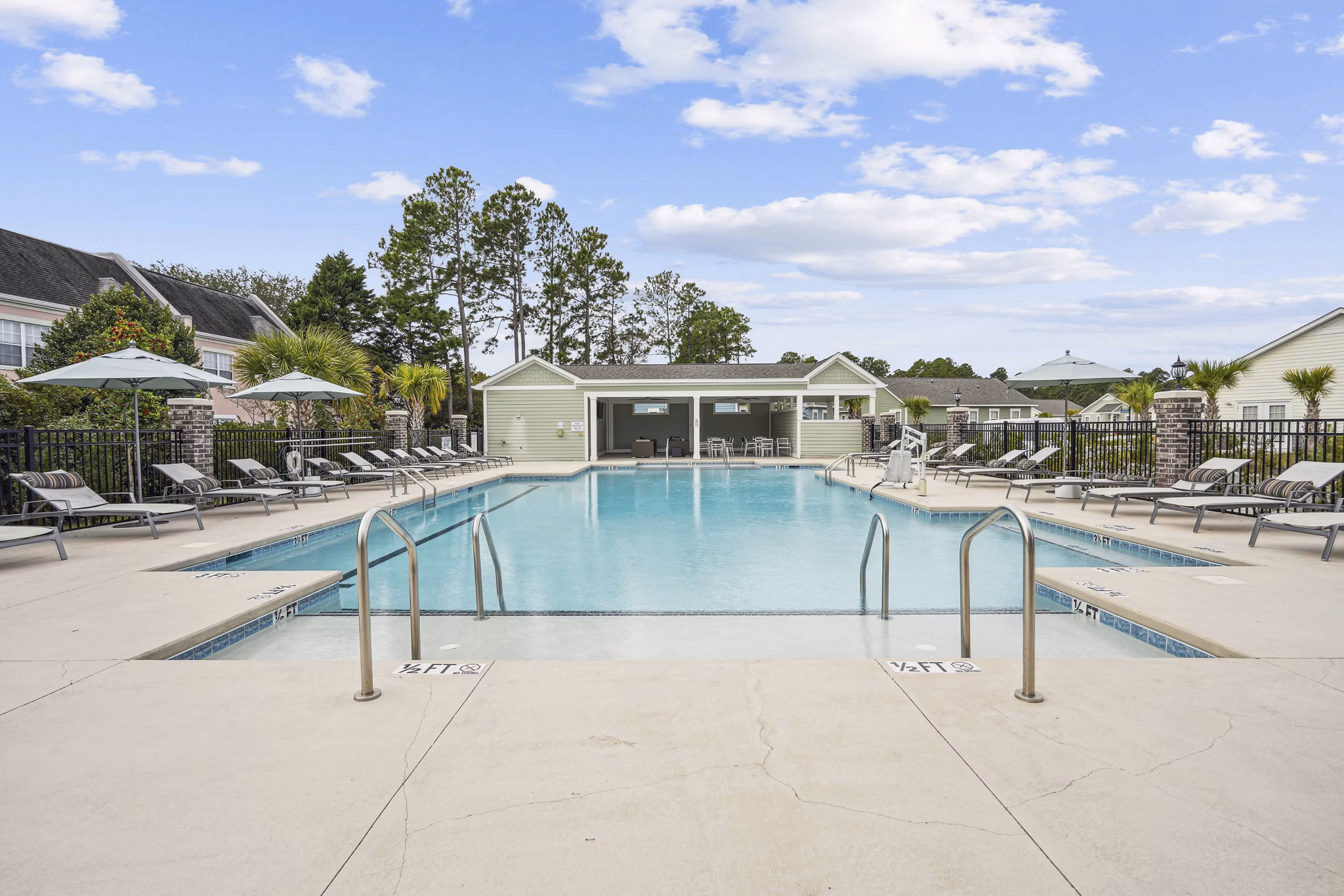 pool at Ailsa Village Apartments 