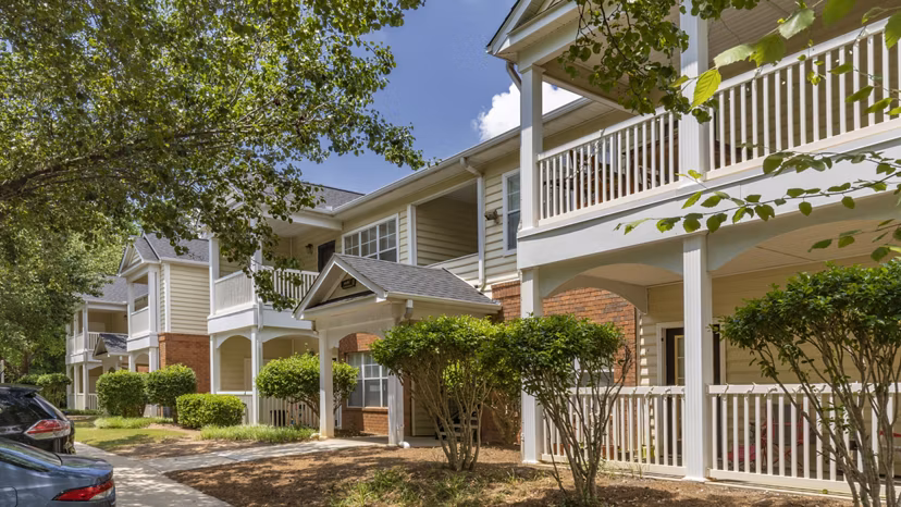 building/exterior at Landings at Sweetwater Creek Apartments