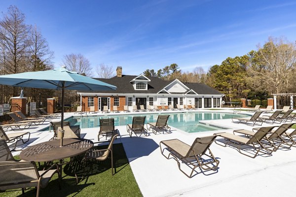pool at Landings at Sweetwater Creek Apartments