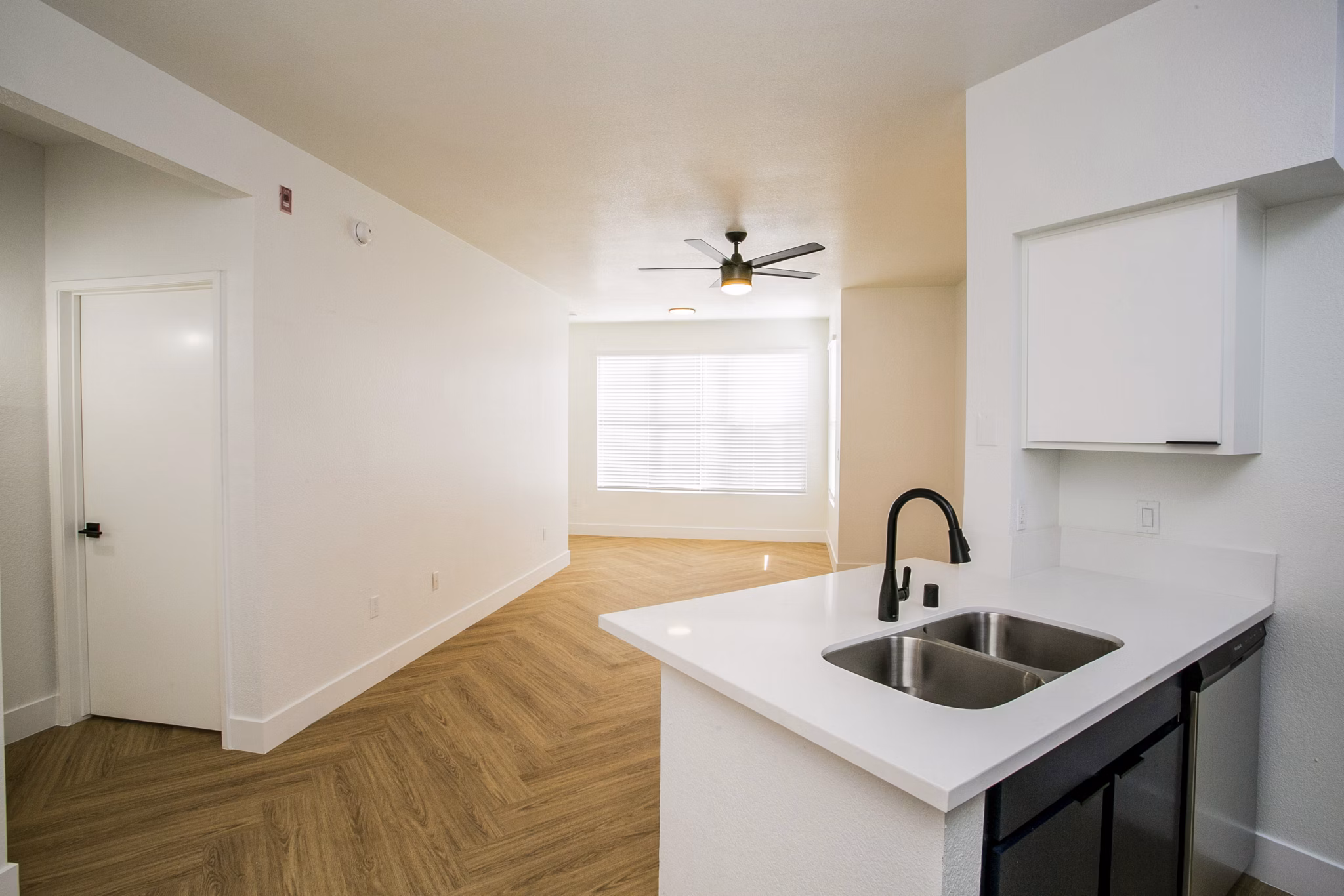 living room at The Layne at Peccole Ranch Apartments 