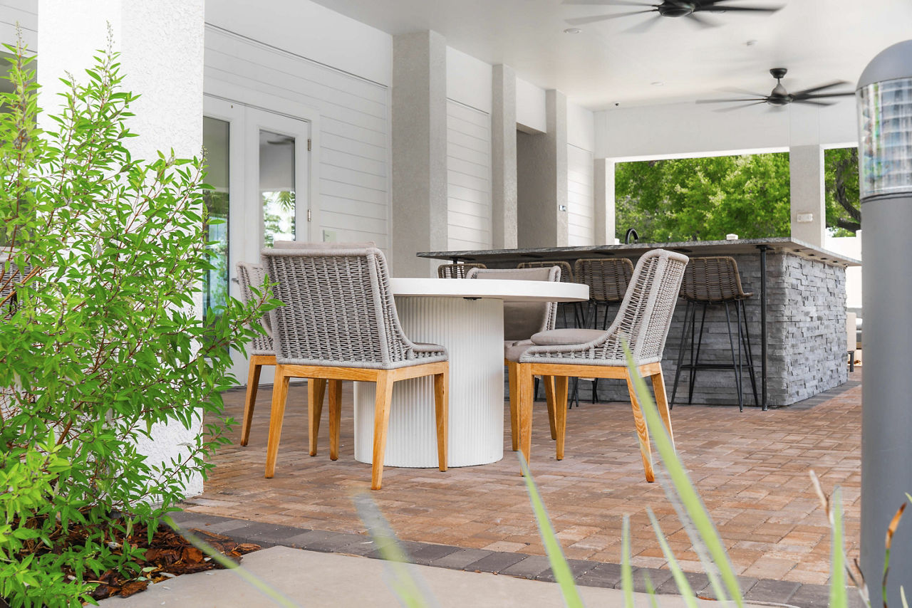 Grill area at Inscribe Apartments (1 of 2)
