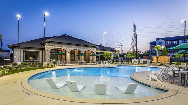 pool at Prose Vista West Apartments
