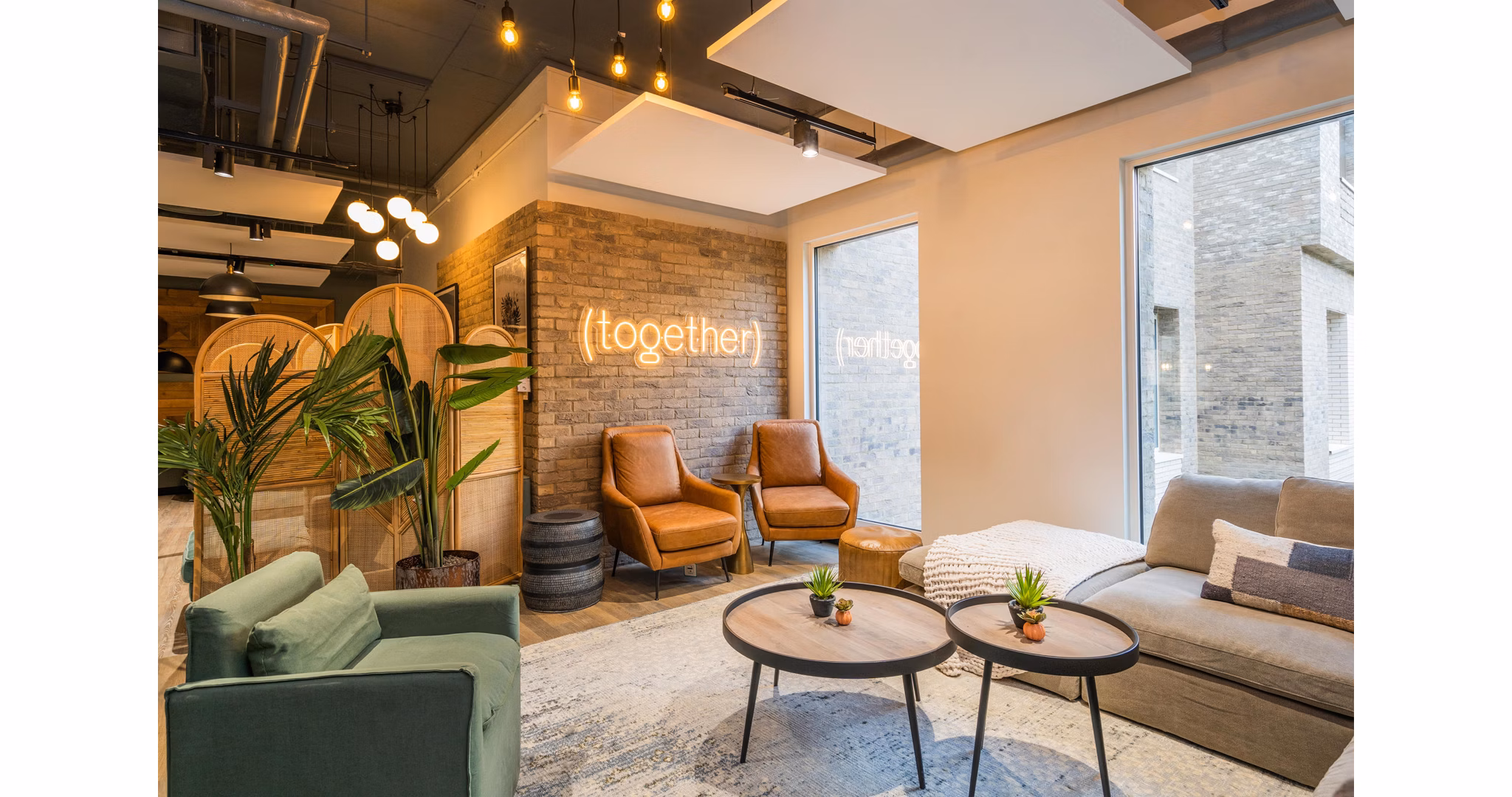 clubhouse/lobby at Hillfort House Apartments