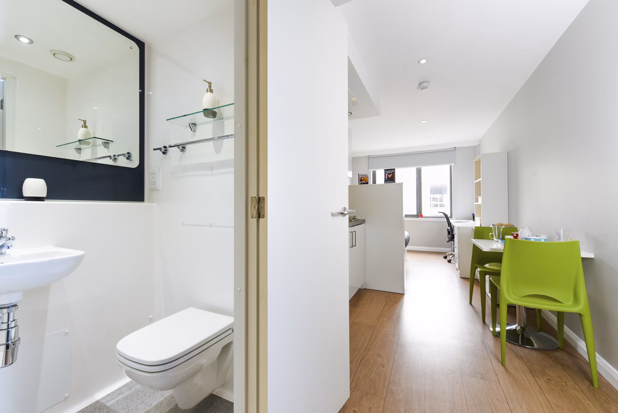 bathroom at Merchant Studios