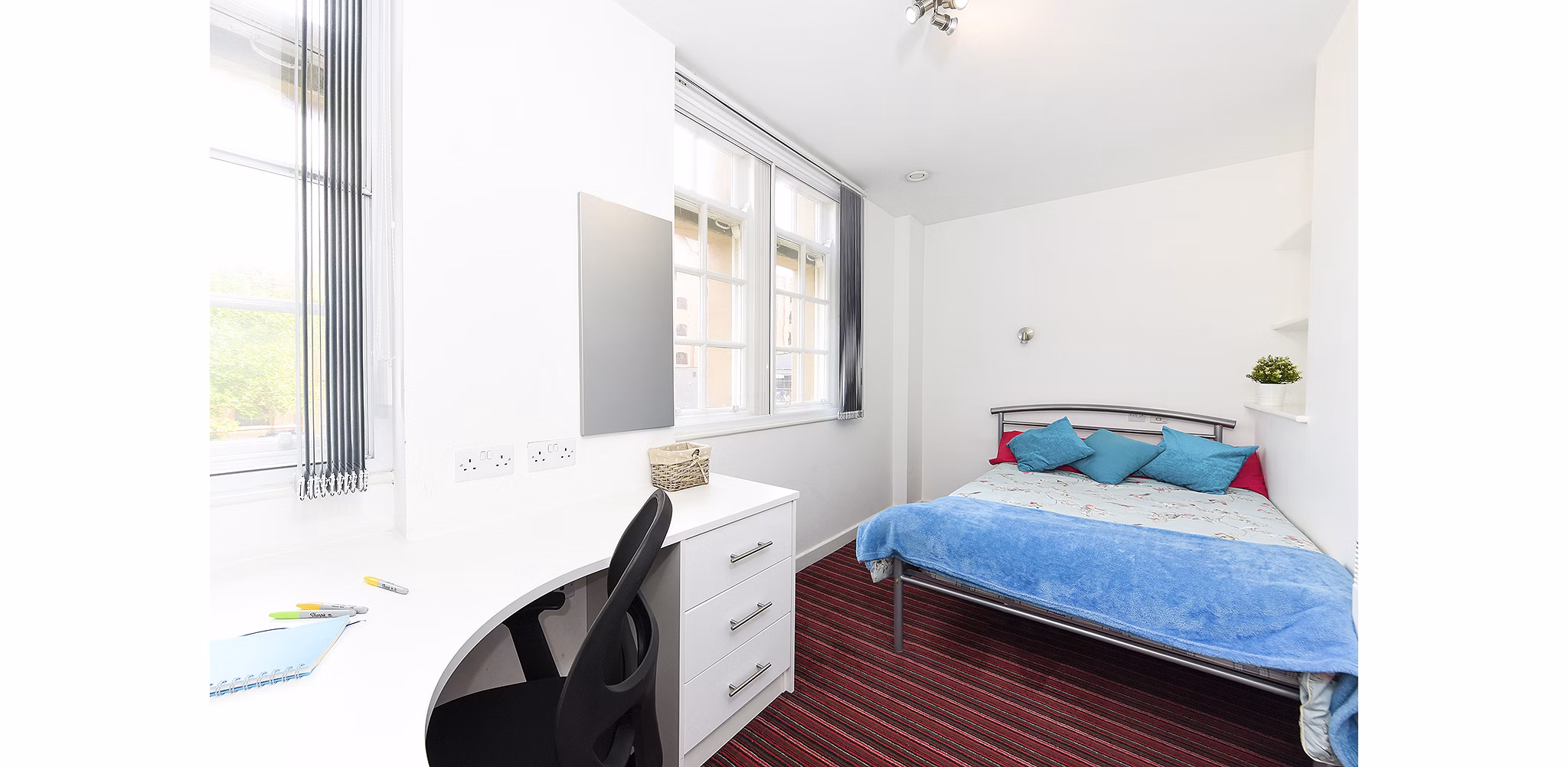 bedroom at Newarke Street