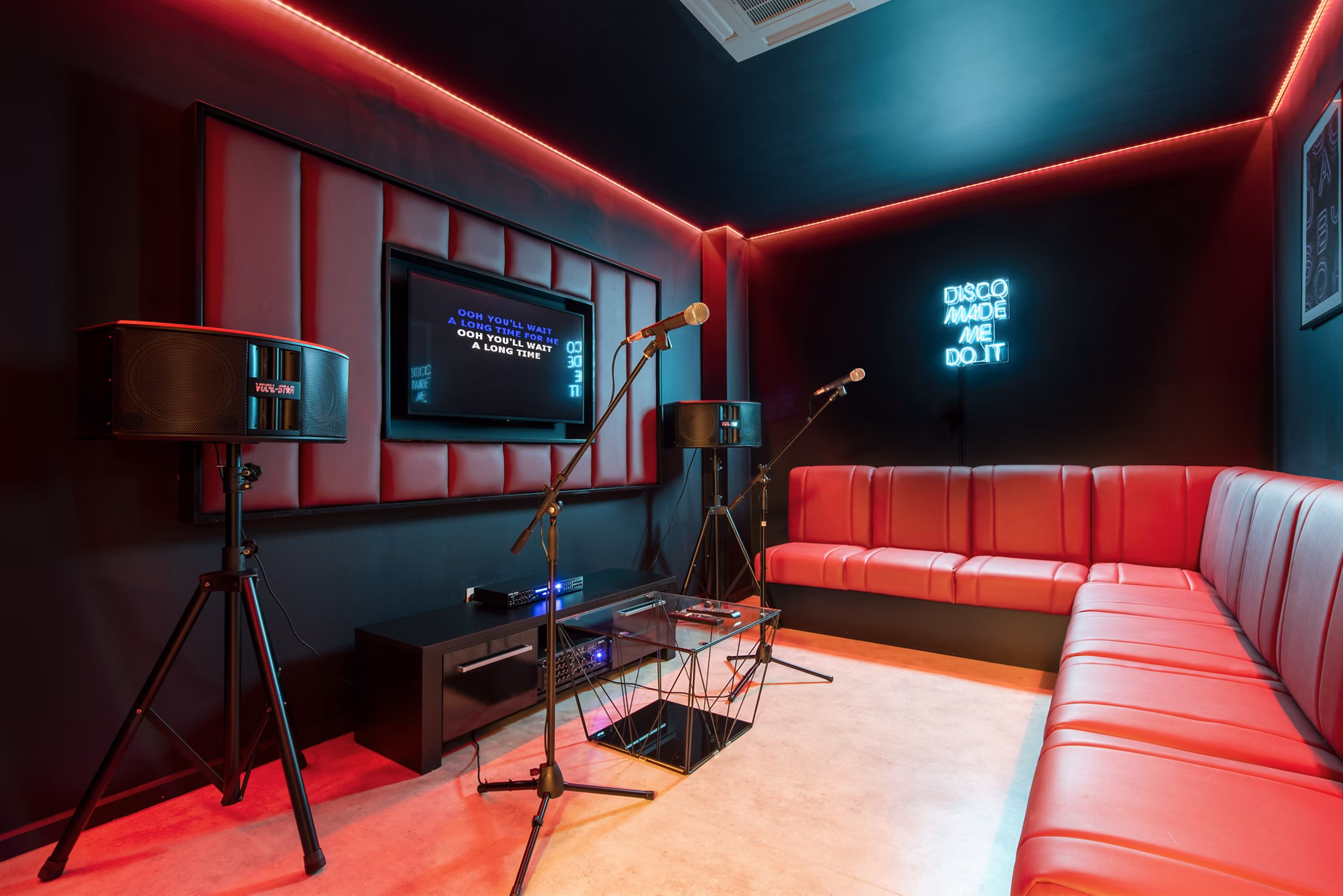 clubhouse karaoke at Hollis Croft