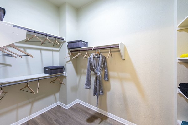 Comfortable bedroom with modern decor at 4001 Midtown Apartments