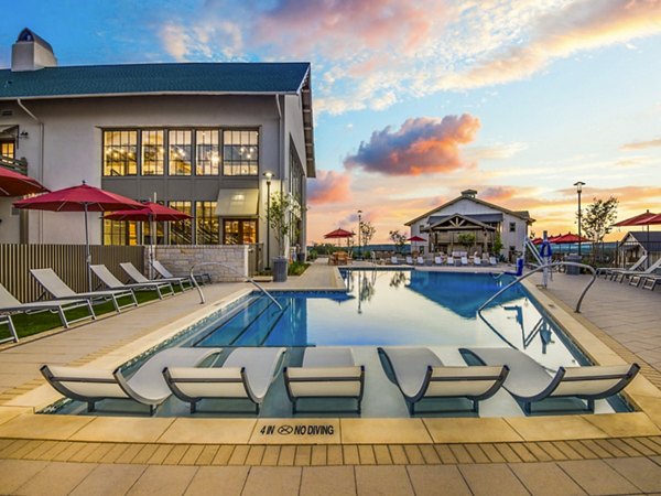 Vecina Apartment Villas: Luxurious poolside retreat perfect for relaxation