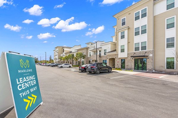 Marlowe South Tampa: Contemporary building of luxury apartments in vibrant South Tampa neighborhood