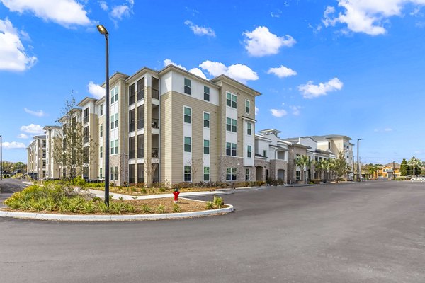 building/exterior at Marlowe South Tampa Apartments