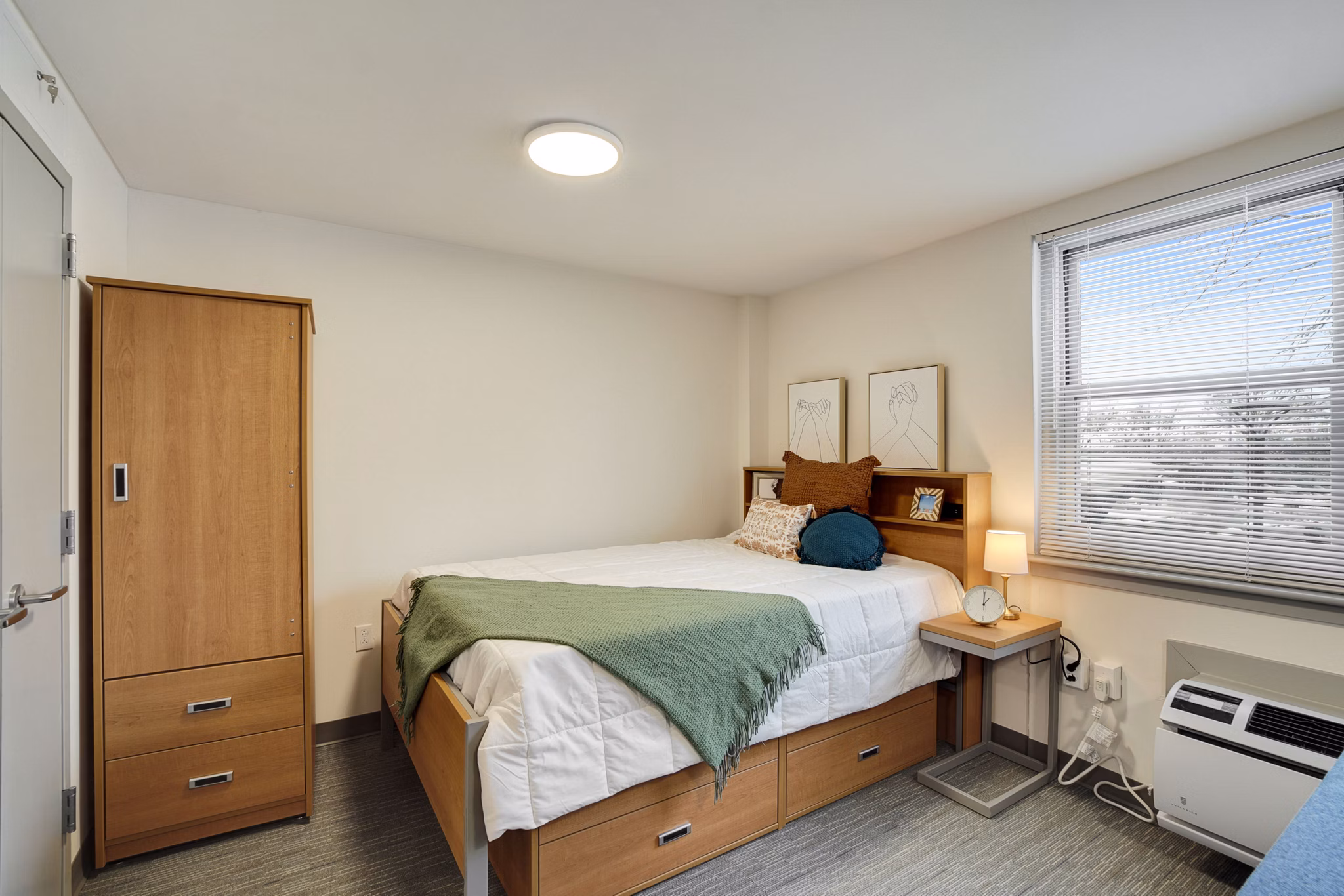 bedroom at Meta Christy House Apartments