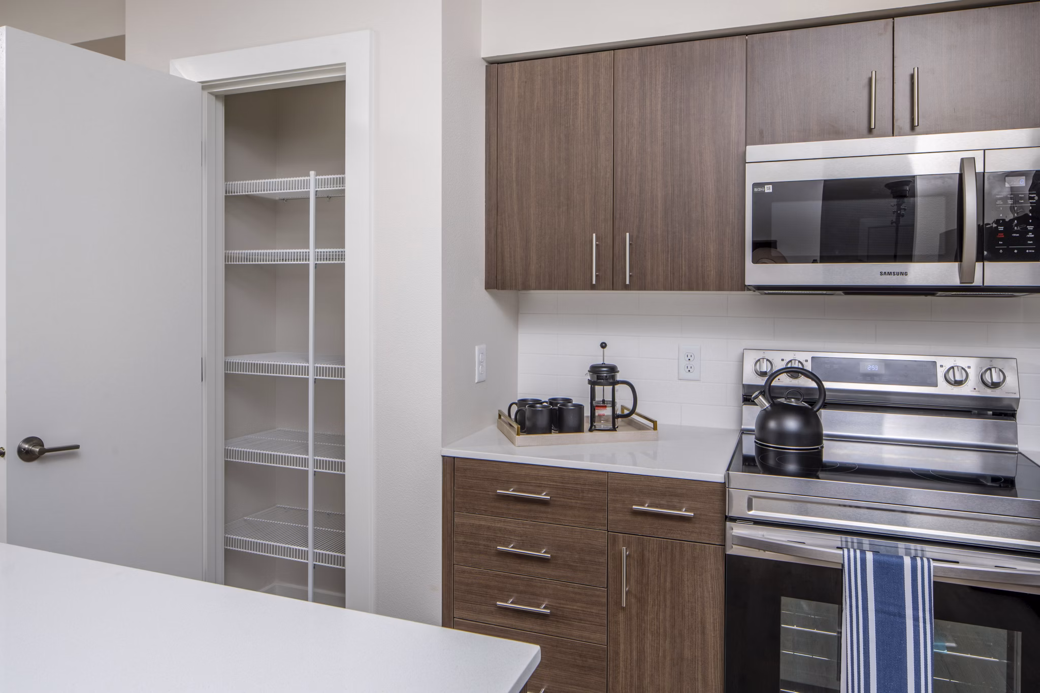 kitchen at Prose Battle Ground Apartments