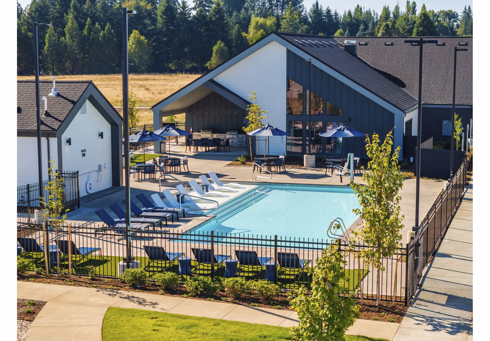 pool at Prose Battle Ground Apartments