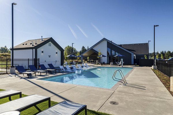 pool at Prose Battle Ground Apartments 