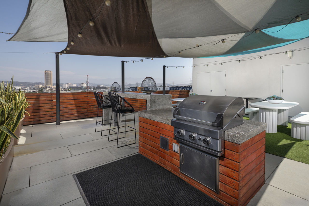 Grill area at Aliso Apartments