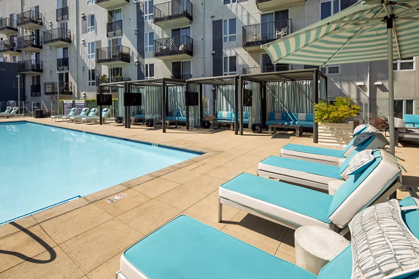 pool at Aliso Apartments