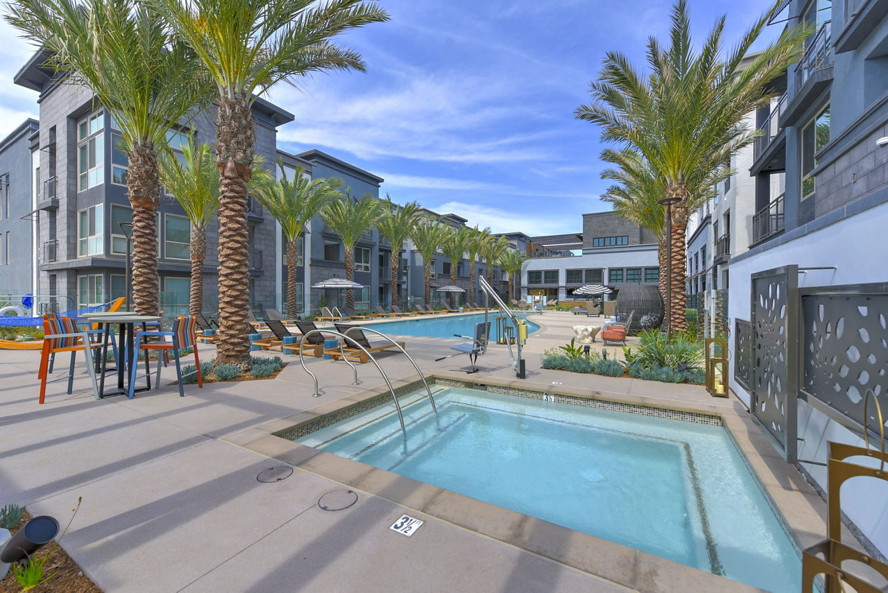Pool at Persea (2 of 2)