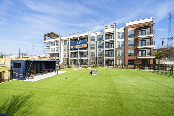 dog park at Rye Charlotte Ave Apartments