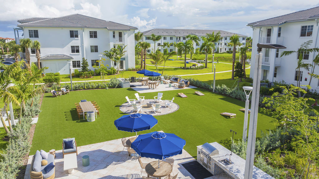 Elan Polo Gardens Lake Worth Fl 8 of 12