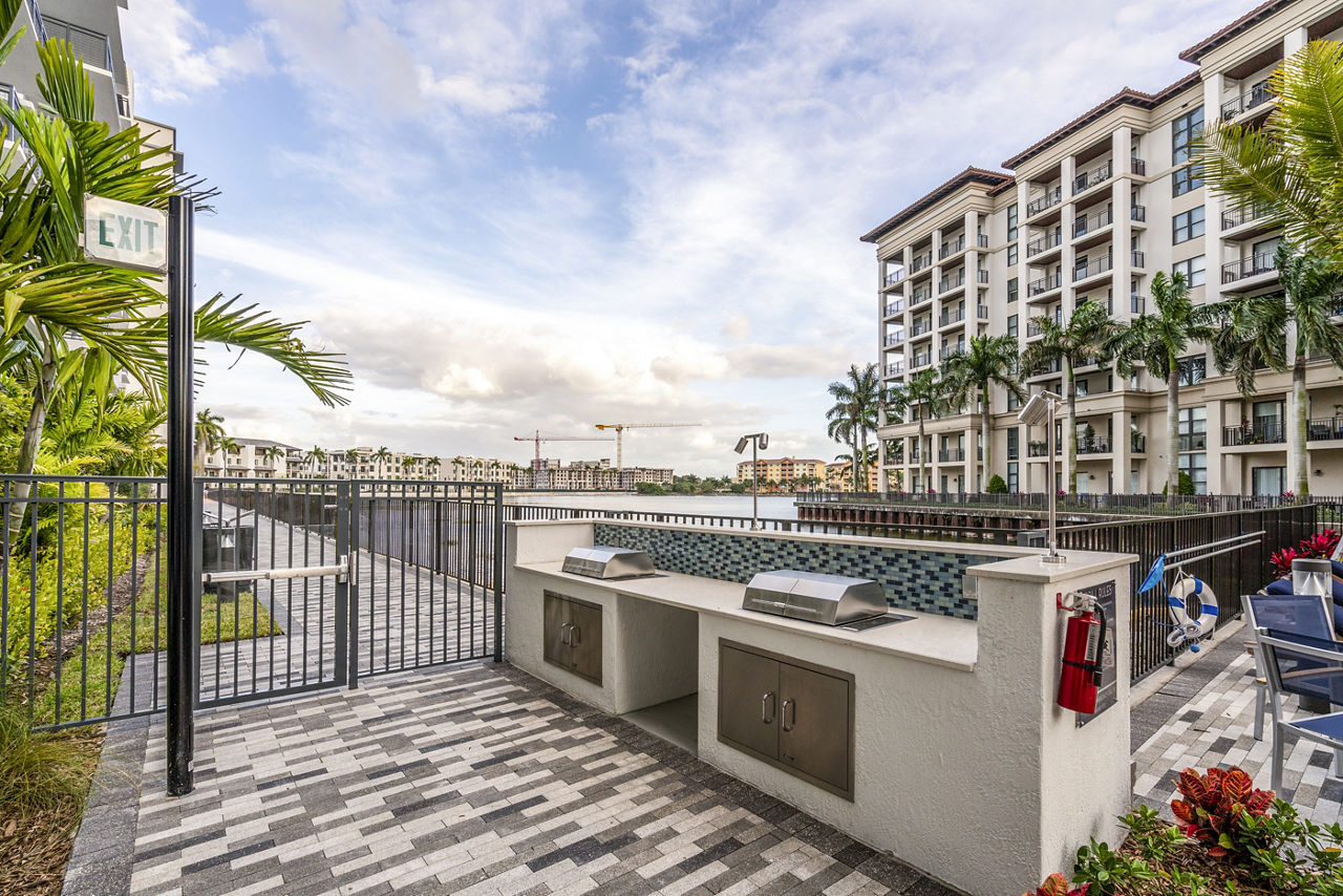 Pool at Overture Doral (5 of 5)