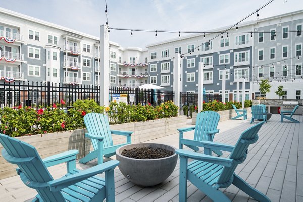 patio at Shoregate Apartments 