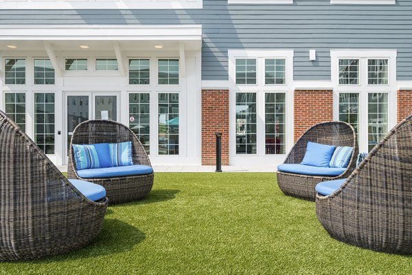 patio at Shoregate Apartments 