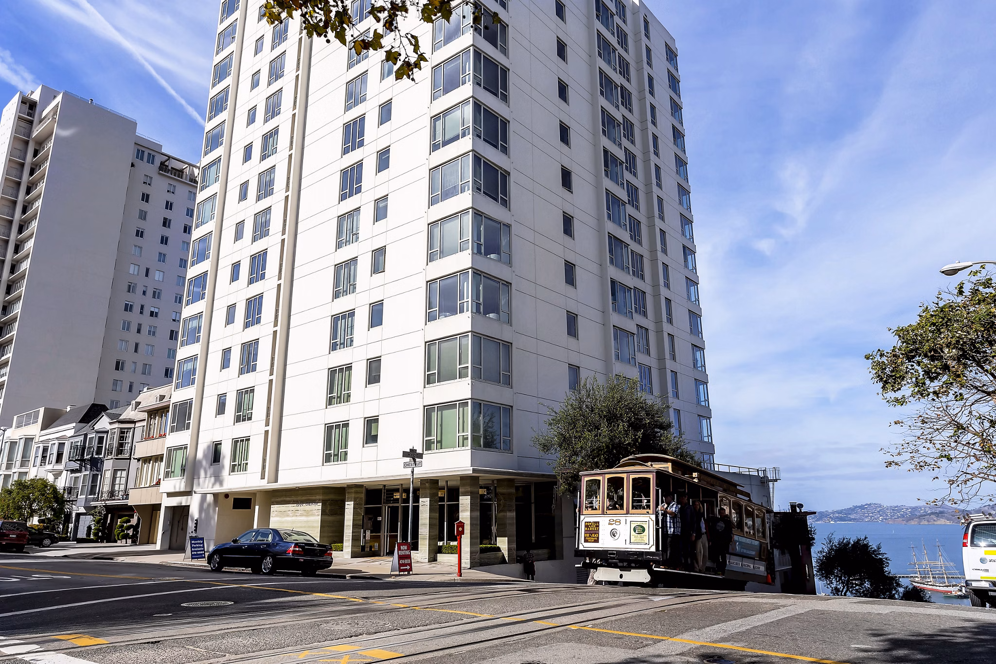 1000 Chestnut Apartments: Elegant of luxury apartments in prime San Francisco location