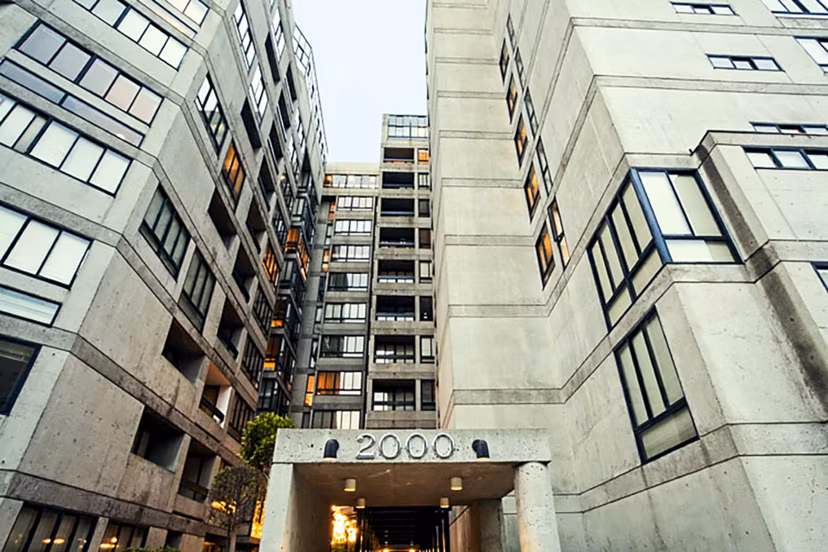 2000 Broadway Apartments: Modern view of luxury high-rise building in New York City