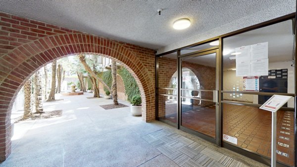 clubhouse at 240 Dolores Apartments