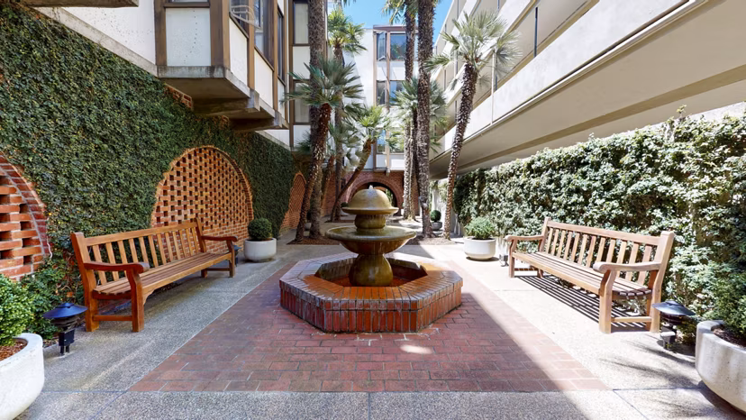 patio at 240 Dolores Apartments