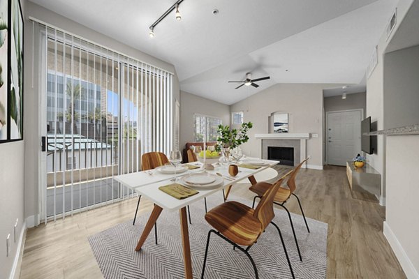 dining area at The Met at 3rd and Fillmore Apartments 