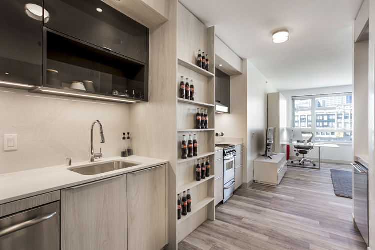 33 8th St 18 of 30