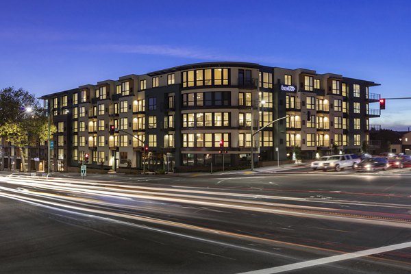 exterior at Baxter on Broadway Apartments