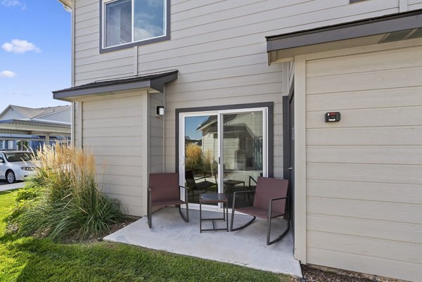 patio at Amazon Falls Apartments