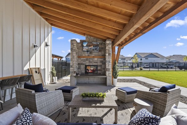 patio at Amazon Falls Apartments