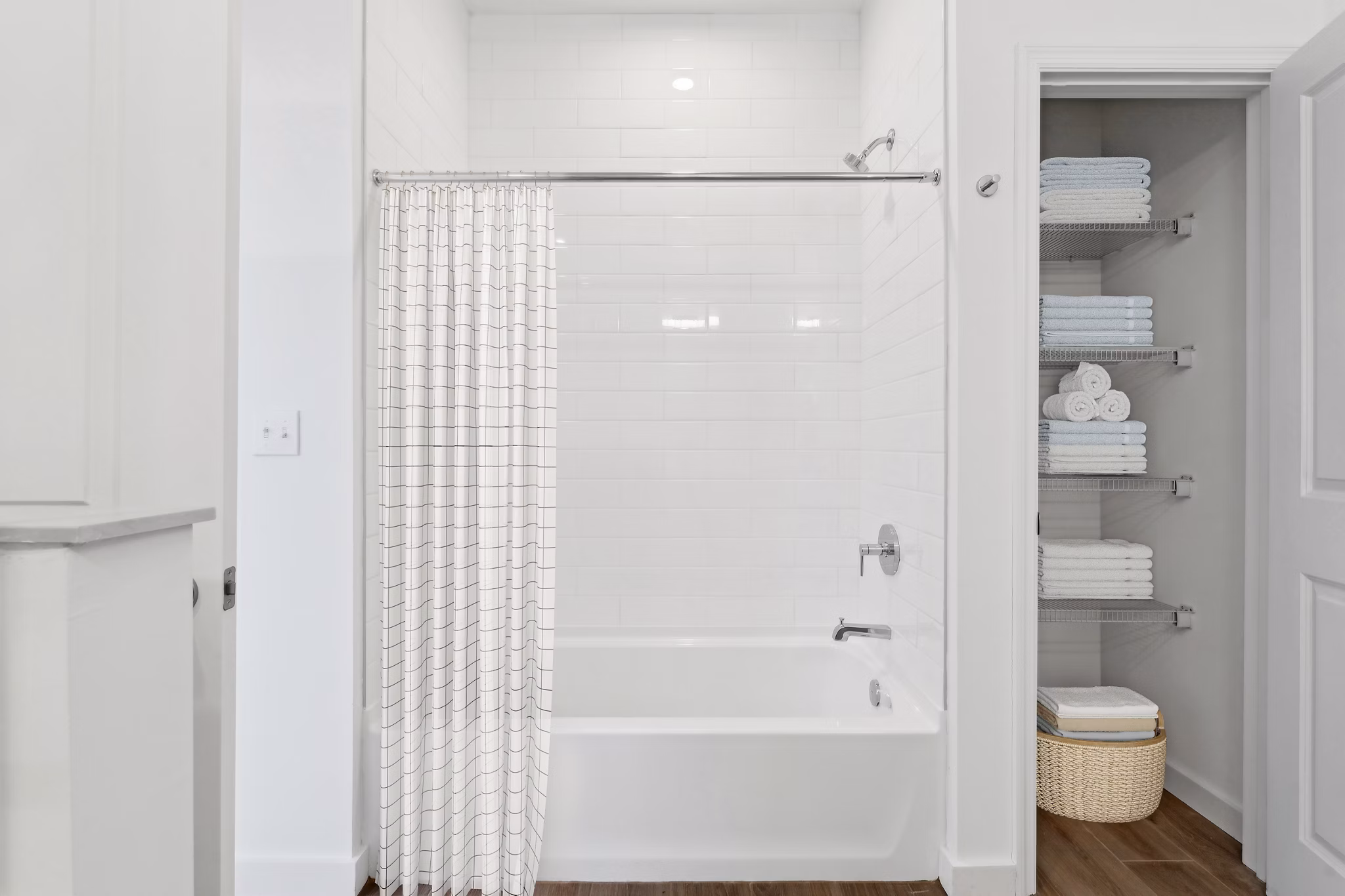 bathroom at The Arboretum Apartments 
