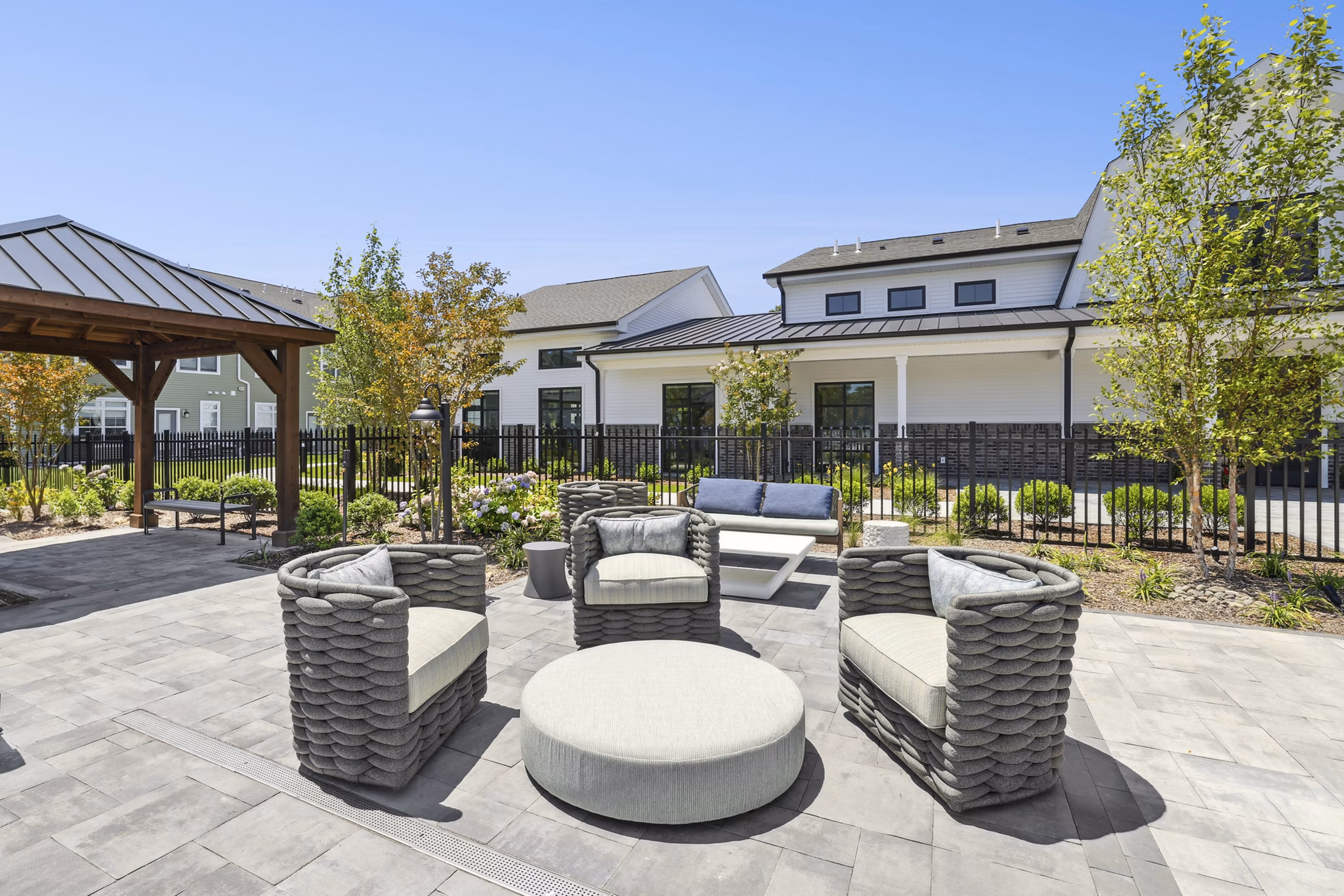 grill area at The Arboretum Apartments 