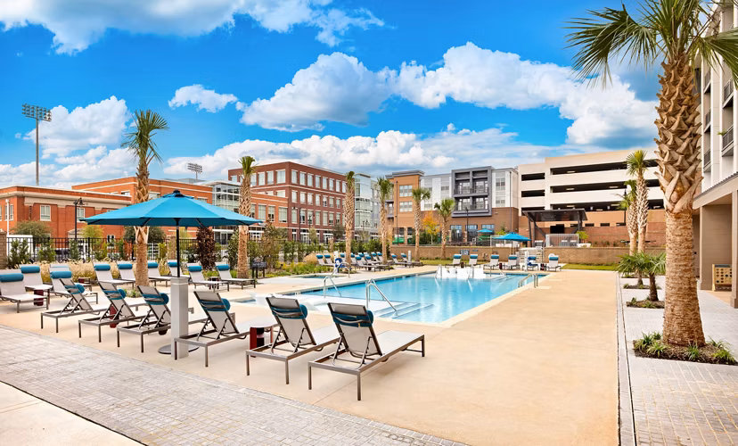 pool at Bennet at BullStreet Apartments
