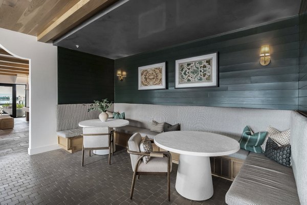 Elegant lobby with modern furnishings at Solomon Apartments