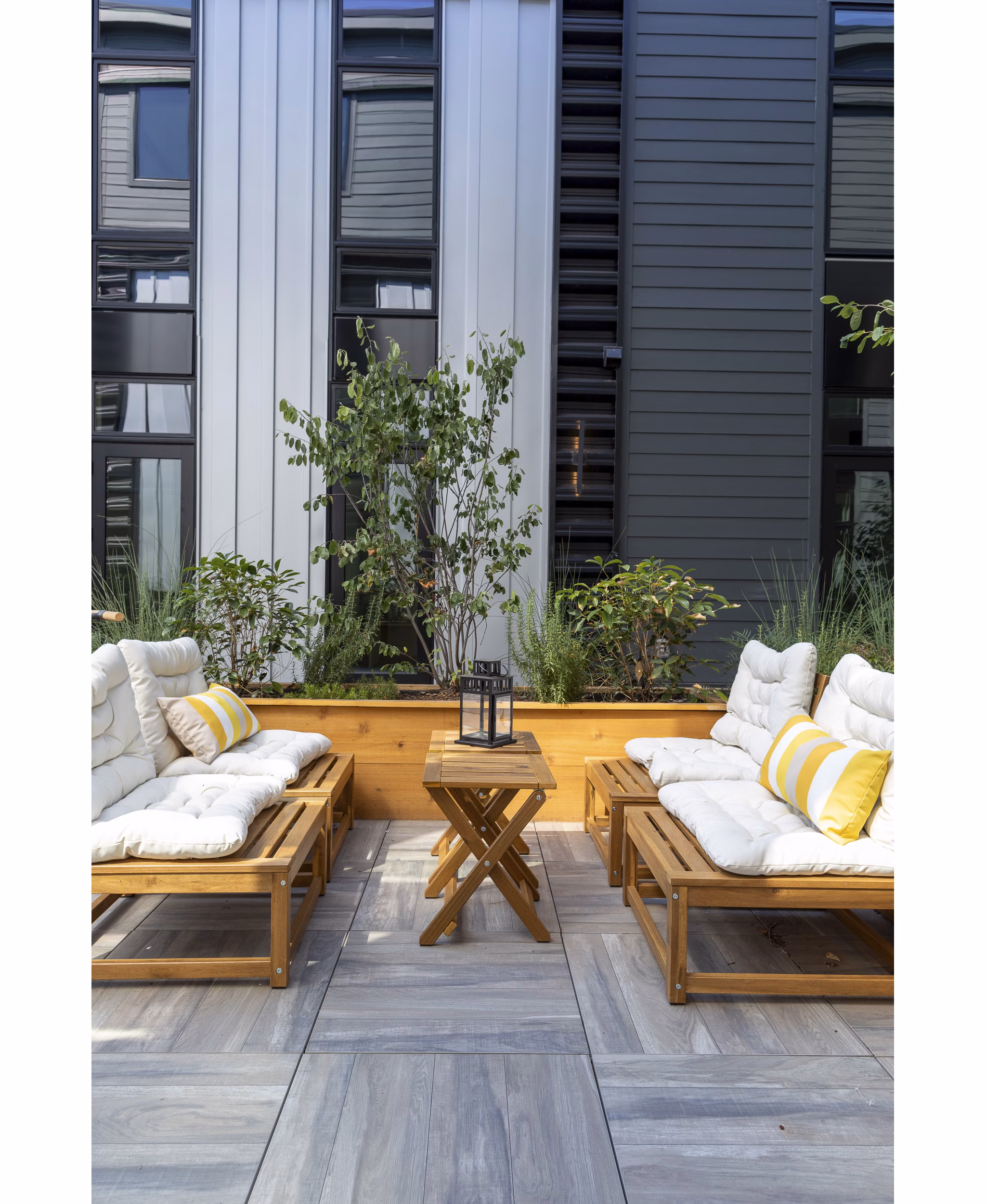 grill area at Inkwell Apartments 