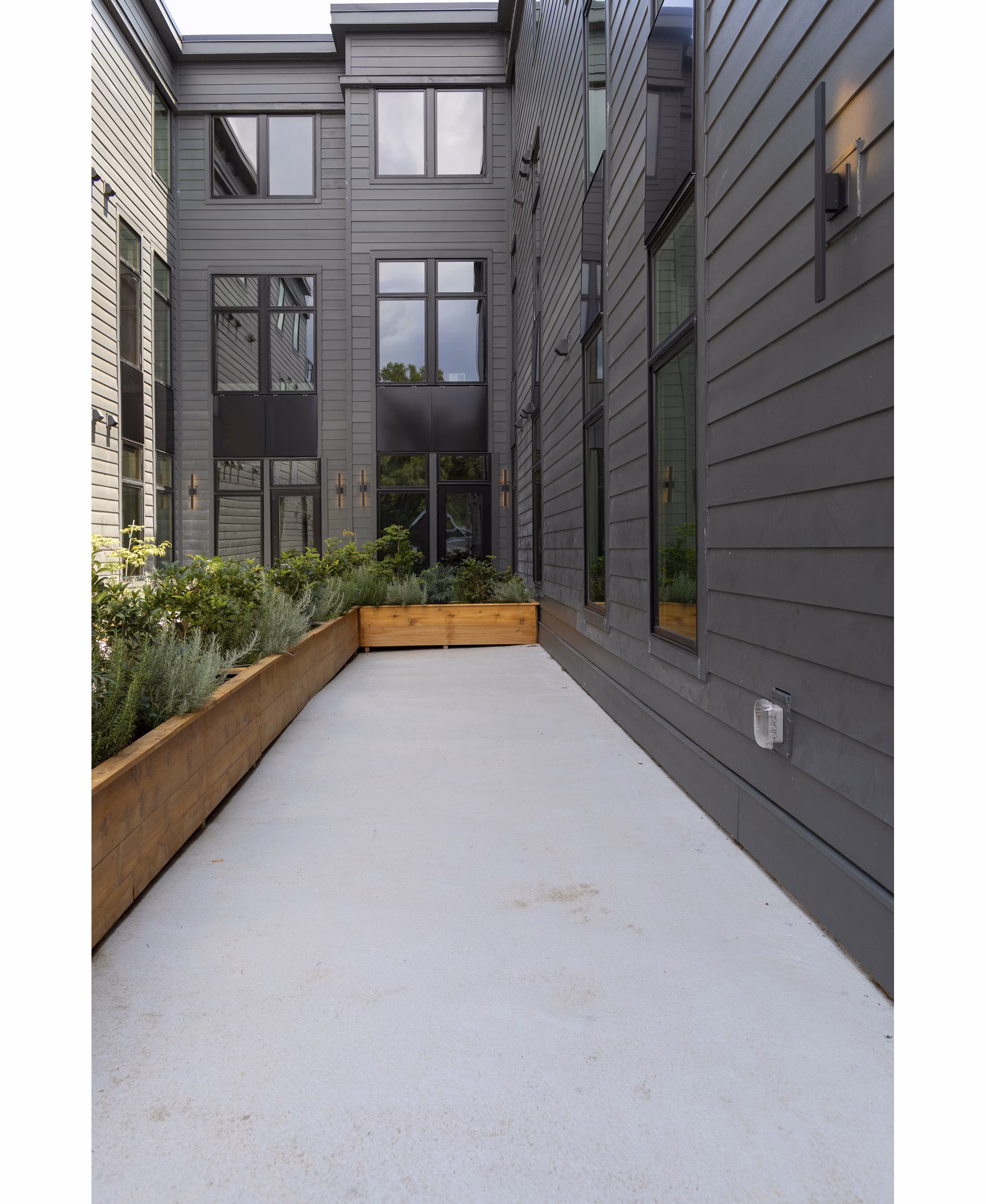 patio at Inkwell Apartments 