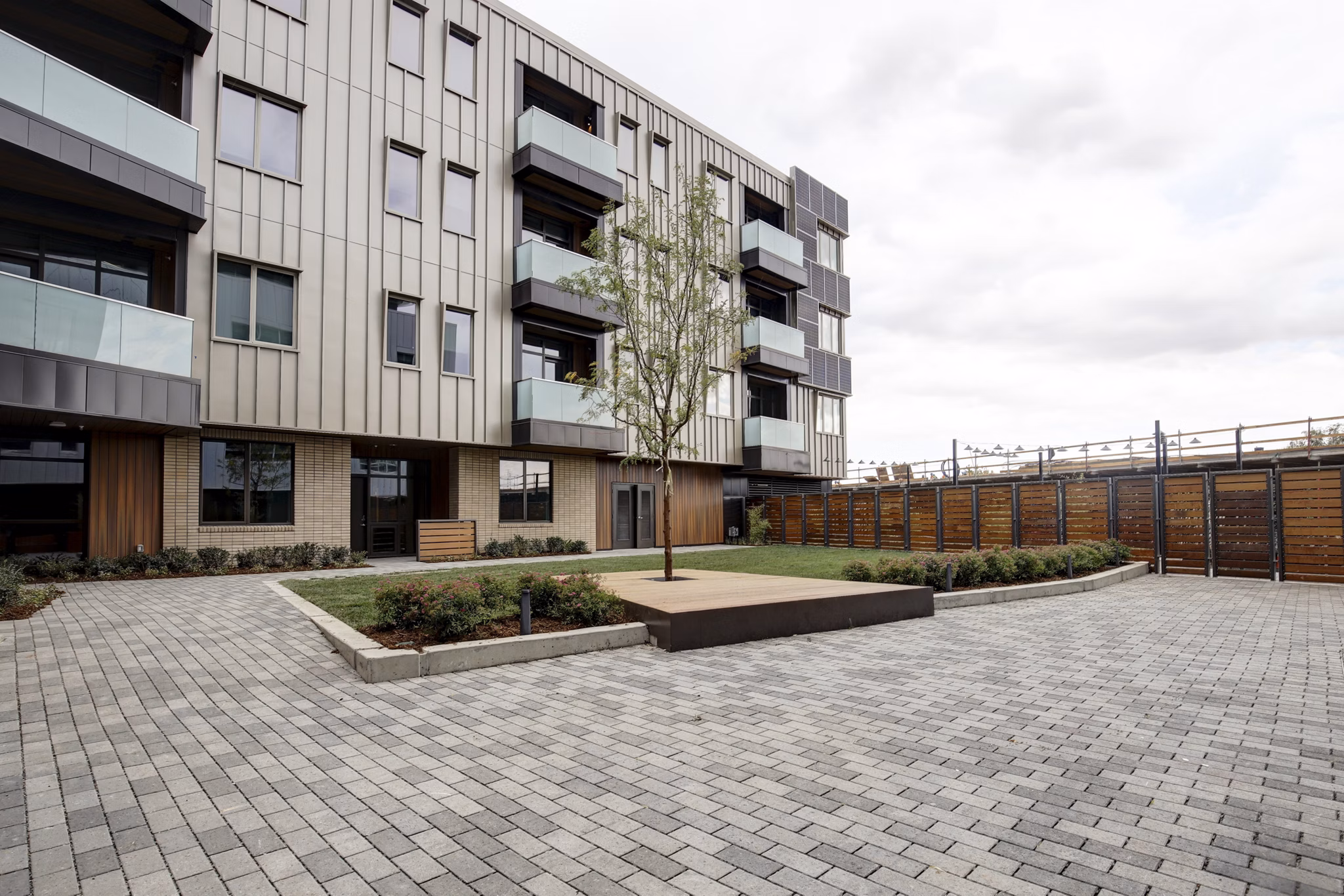 Scenic courtyard with cozy seating at Bluff at Boulder Commons Apartments offering luxury living near Boulder trails