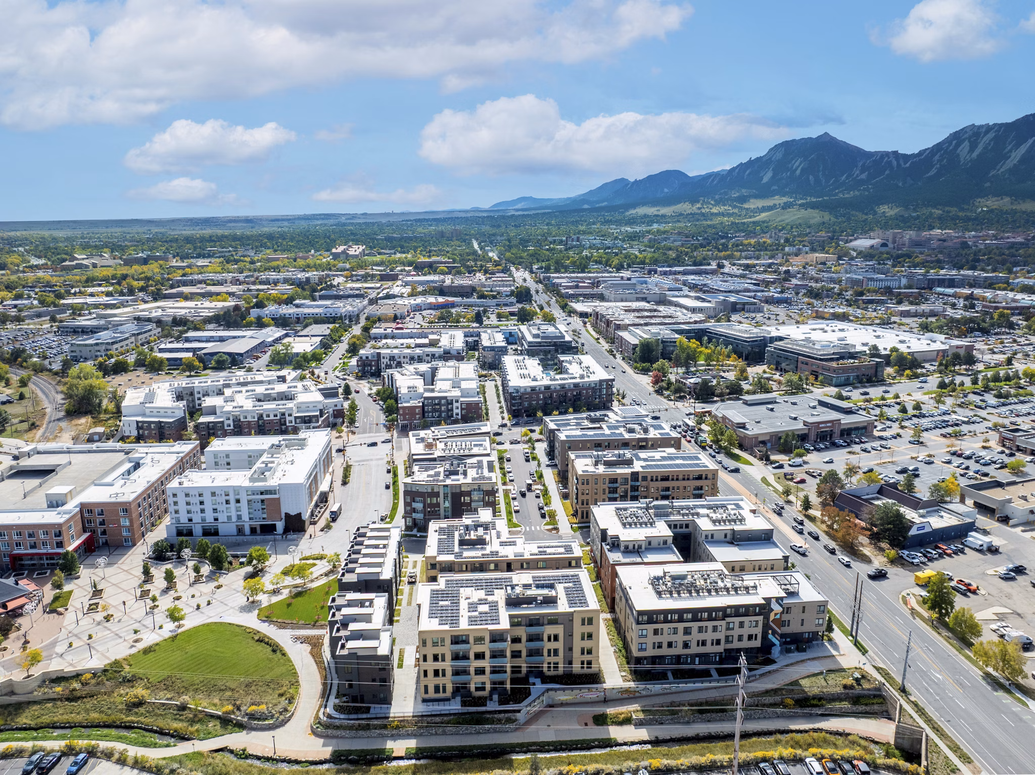view at Pearl at Boulder Commons Apartments 