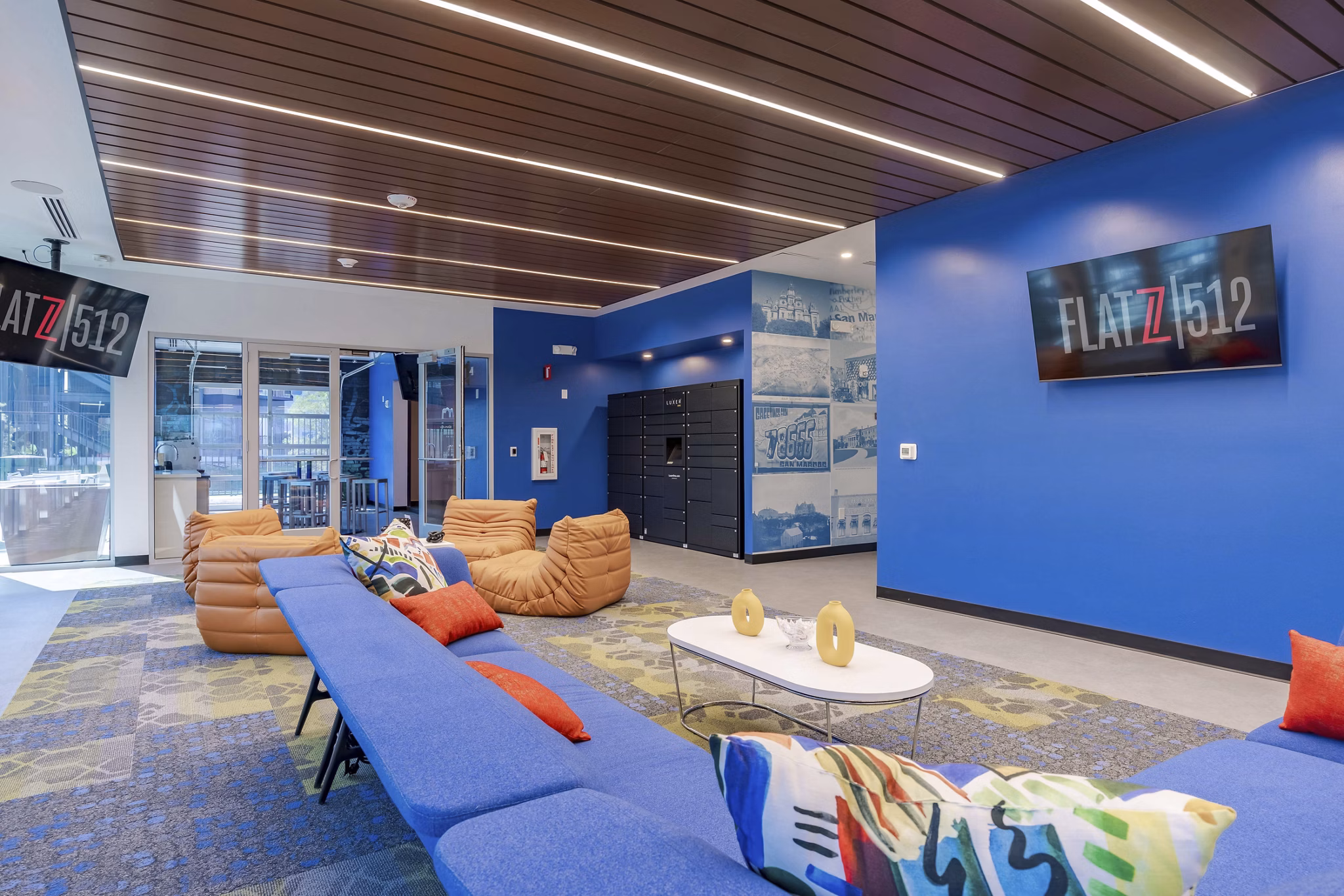 clubhouse at FLATZ 512 Apartments