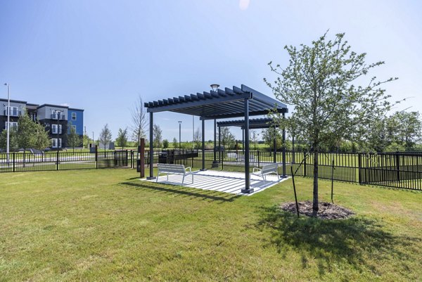 recreational area at FLATZ 512 Apartments