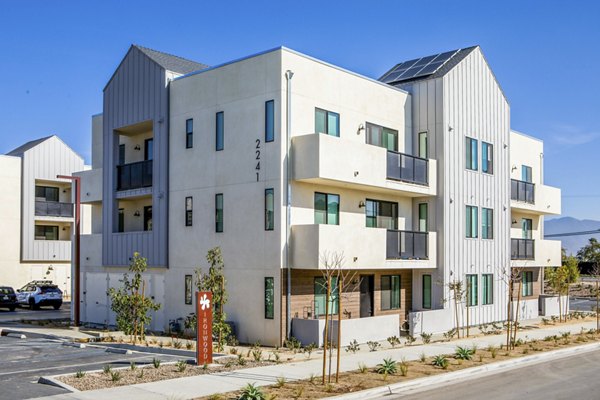 building/exterior at Ironwood Apartments