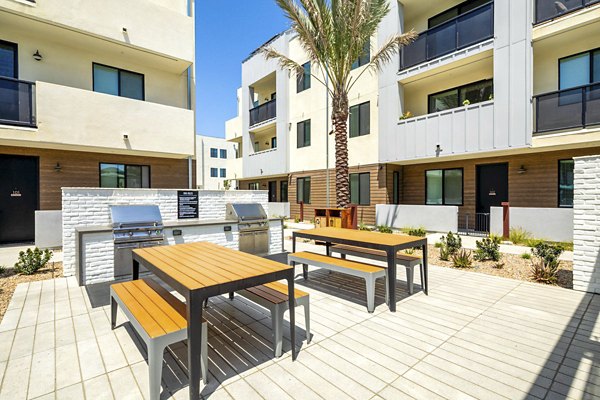 grill area/patio at Ironwood Apartments