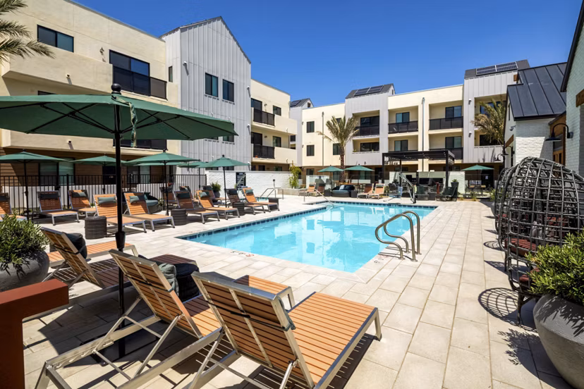 pool at Ironwood Apartments